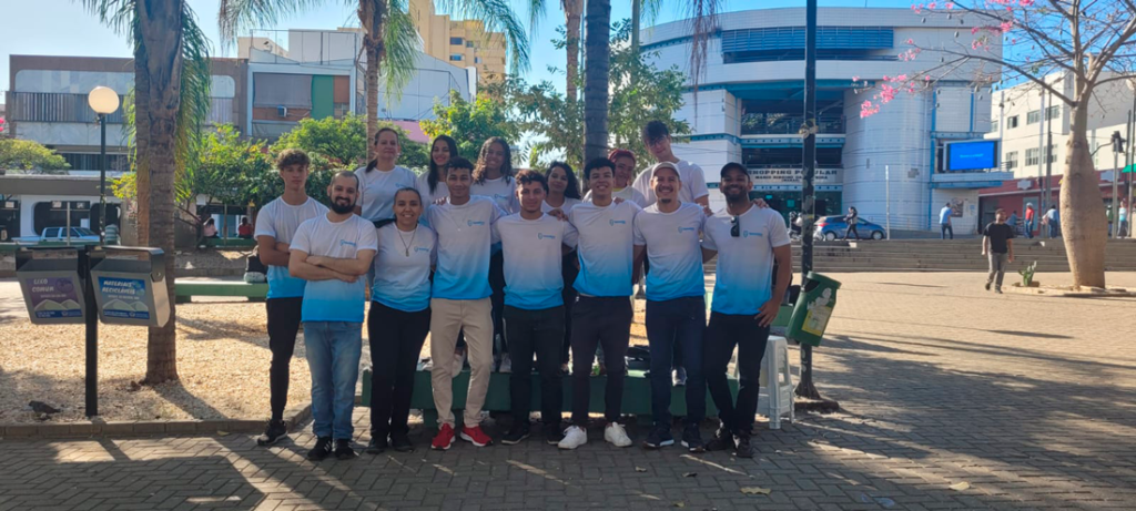 foto do evento de reconhecimento da marca realizado no centro de montes claros